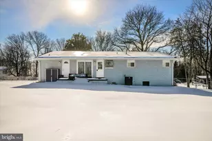 6012 Griffith Dr, Suitland, MD 20746 - Photo 43