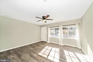 6012 Griffith Dr, Suitland, MD 20746 - Photo 9