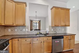 2001 Upshire Ct, Bowie, MD 20721 - Photo 7