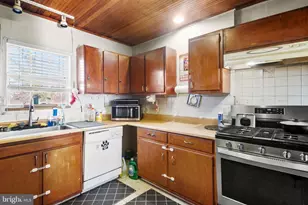 4904 56th Pl, Hyattsville, MD 20781 - Photo 7