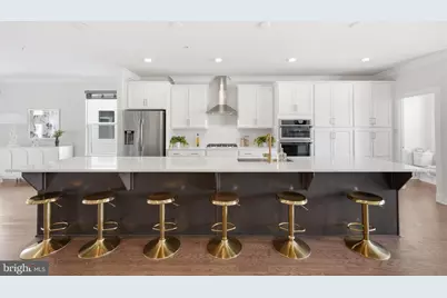 217 Summit Point Boulevard, Bowie, MD 20716 - Photo 19