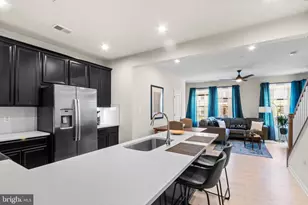 10521 Jim Lovell Ln, Lanham, MD 20706 - Photo 17