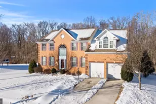 321 Radiant Ct, Upper Marlboro, MD 20774 - Photo 1