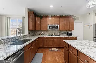 321 Radiant Ct, Upper Marlboro, MD 20774 - Photo 21