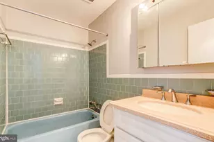 7957 Riggs Rd, Hyattsville, MD 20783 - Photo 11