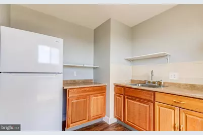 7957 Riggs Road #12, Hyattsville, MD 20783 - Photo 9