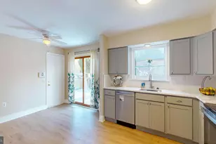 11707 Balsamwood Terrace, Laurel, MD 20708 - Photo 7