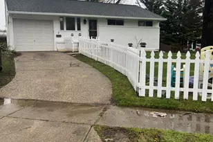 3 Lakecrest Cir, Greenbelt, MD 20770 - Photo 1