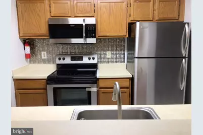 9708 Lake Pointe Court #203, Largo, MD 20774 - Photo 3