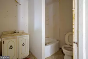 3922 Nicholson St, Hyattsville, MD 20782 - Photo 29