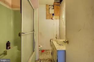 3922 Nicholson St, Hyattsville, MD 20782 - Photo 5