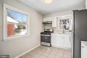 2204 Fordham St, Hyattsville, MD 20783 - Photo 7