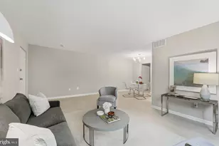 3829 Hamilton St, Hyattsville, MD 20781 - Photo 3