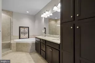 807 Admirals Way, Oxon Hill, MD 20745 - Photo 17