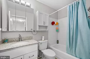 7105 Ora Glen Ct, Greenbelt, MD 20770 - Photo 13