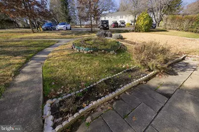 8 Southway, Greenbelt, MD 20770 - Photo 5