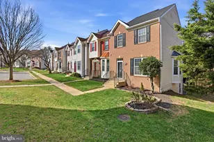 9915 Quiet Brook Ln, Clinton, MD 20735 - Photo 3