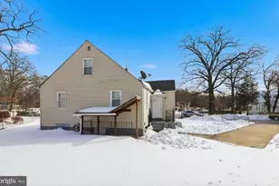 5900 Eastpine Dr, Riverdale, MD 20737 - Photo 3