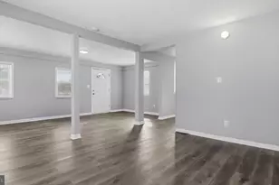 5900 Eastpine Dr, Riverdale, MD 20737 - Photo 11