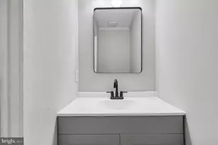 8918 Hillside Ct, Landover, MD 20785 - Photo 21