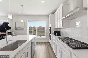 102 St Ives Pl, Oxon Hill, MD 20745 - Photo 13