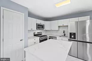 4302 Henderson Rd, Temple Hills, MD 20748 - Photo 11