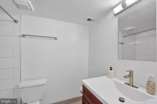 7726 Hanover Pkwy, Greenbelt, MD 20770 - Photo 13