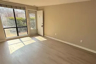 3339 Huntley Sq Dr, Temple Hills, MD 20748 - Photo 9