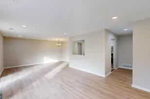 564 Wilson Bridge Dr, Oxon Hill, MD 20745 - Photo 9