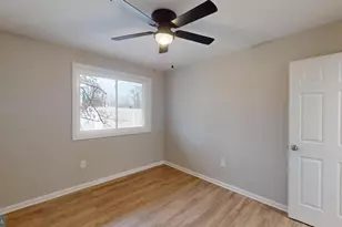 564 Wilson Bridge Dr, Oxon Hill, MD 20745 - Photo 31