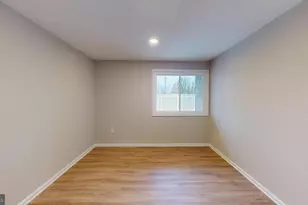 564 Wilson Bridge Dr, Oxon Hill, MD 20745 - Photo 23