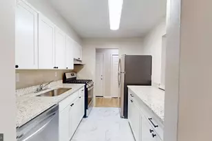 564 Wilson Bridge Dr, Oxon Hill, MD 20745 - Photo 17