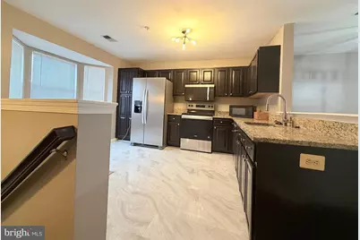 4805 Cowslip Court, Oxon Hill, MD 20745 - Photo 5