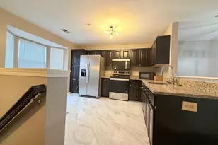 4805 Cowslip Ct, Oxon Hill, MD 20745 - Photo 5