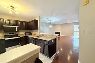 4805 Cowslip Ct, Oxon Hill, MD 20745 - Photo 3