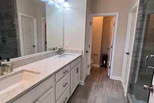 542 Harborview Dr, Oxon Hill, MD 20745 - Photo 17