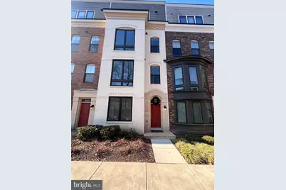 542 Harborview Drive #380, Oxon Hill, MD 20745 - Photo 1