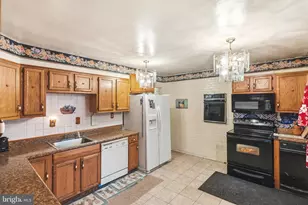 2300 Fairlawn St, Temple Hills, MD 20748 - Photo 7