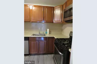 6012 Westchester Park Drive, College Park, MD 20740 - Photo 7