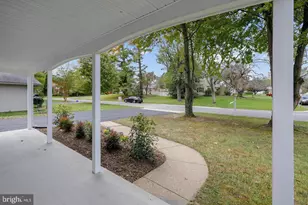 2605 Kinderbrook Ln, Bowie, MD 20715 - Photo 3