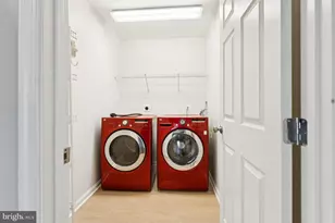 8629 Park Ave, Bowie, MD 20720 - Photo 17