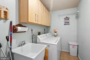 14221 Pleasant View Dr, Bowie, MD 20720 - Photo 19