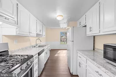 5920 Westchester Park Drive, College Park, MD 20740 - Photo 3