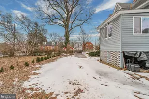 4810 Fox St, College Park, MD 20740 - Photo 35