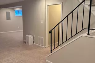 2102 Willowtree Ln, Temple Hills, MD 20748 - Photo 5