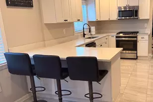 2102 Willowtree Ln, Temple Hills, MD 20748 - Photo 3