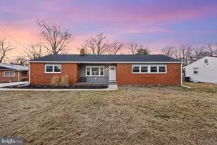 8821 W Fort Foote Terrace, Fort Washington, MD 20744 - Photo 3