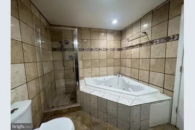 9211 Utica Place, Springdale, MD 20774 - Photo 5