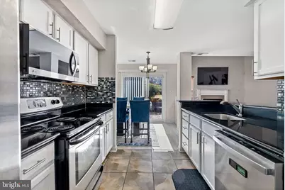 13847 Lord Fairfax Place, Upper Marlboro, MD 20772 - Photo 9