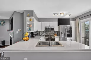 3818 Early Glow, Bowie, MD 20716 - Photo 19